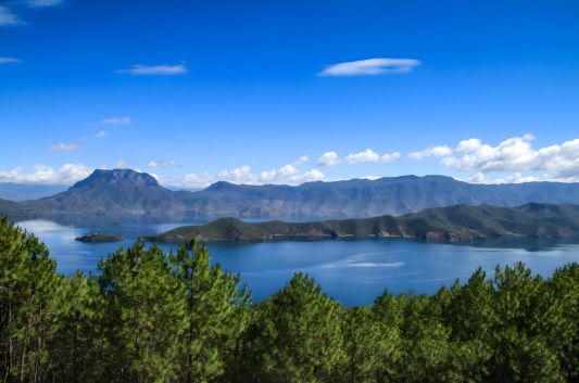 守护绿水青山的"环保守门人"